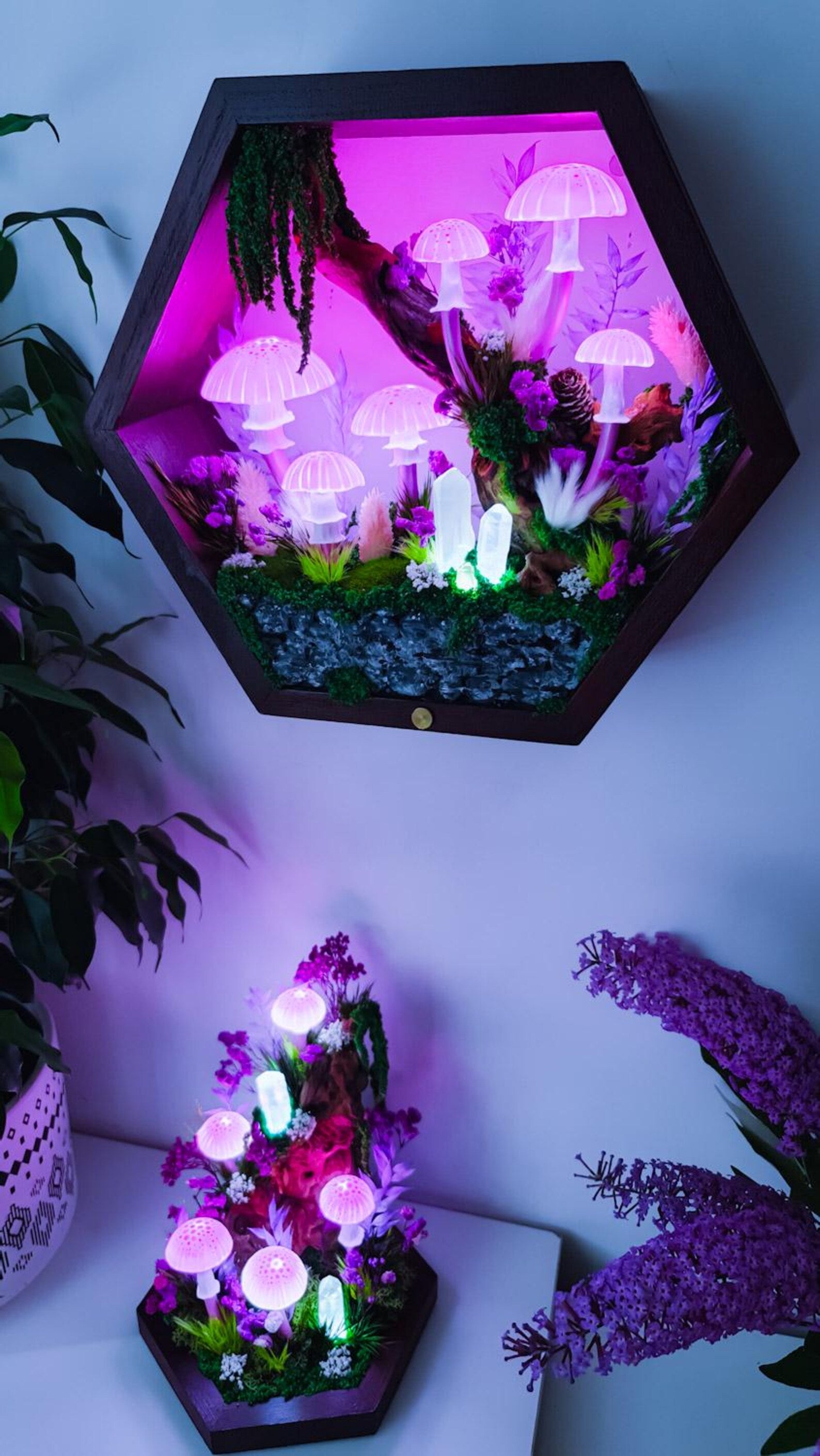 Handmade Pink Amanita Mushroom Wall Lamp – Glowing LED Fantasy Night Light | Cottagecore Fairy Forest Décor