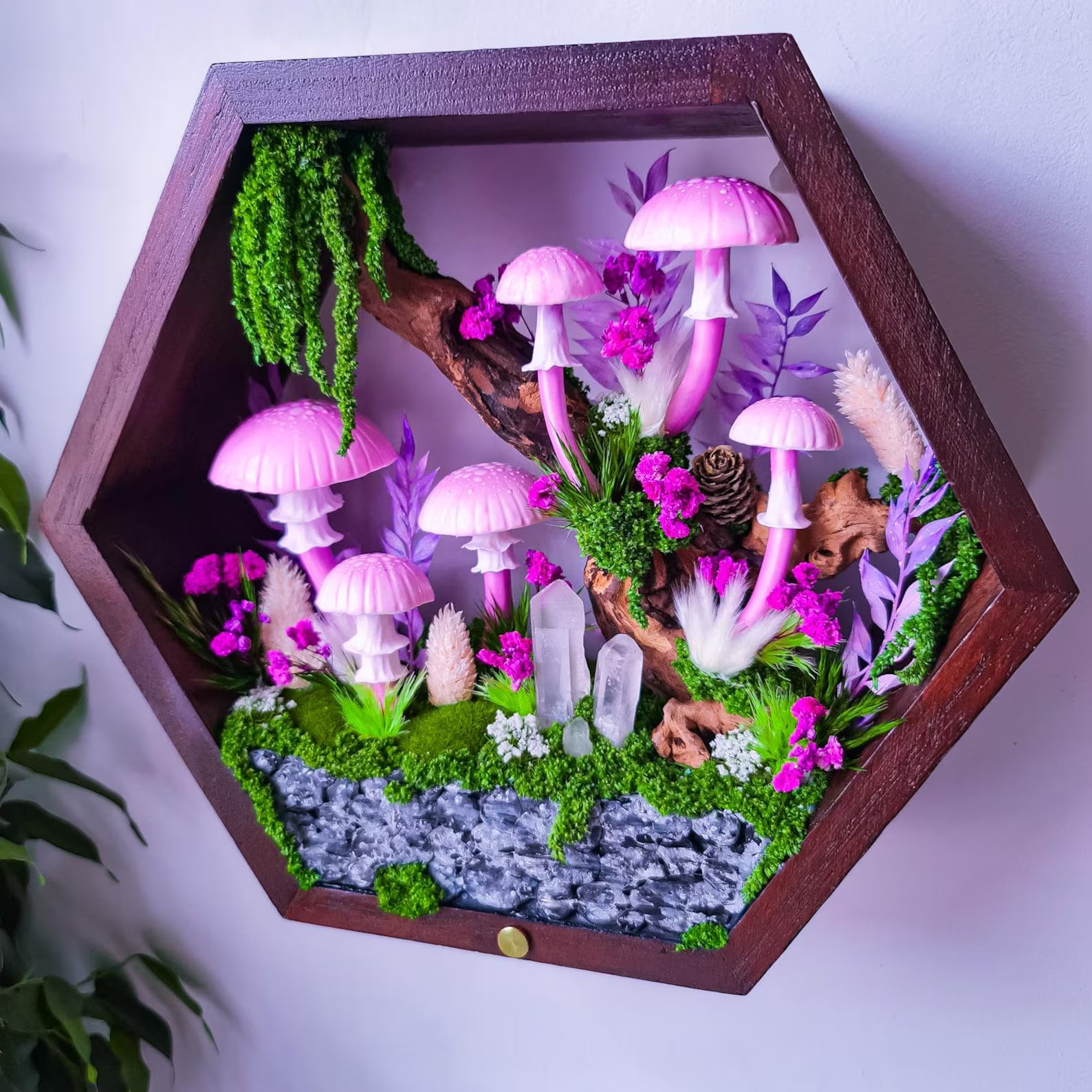 Handmade Pink Amanita Mushroom Wall Lamp – Glowing LED Fantasy Night Light | Cottagecore Fairy Forest Décor