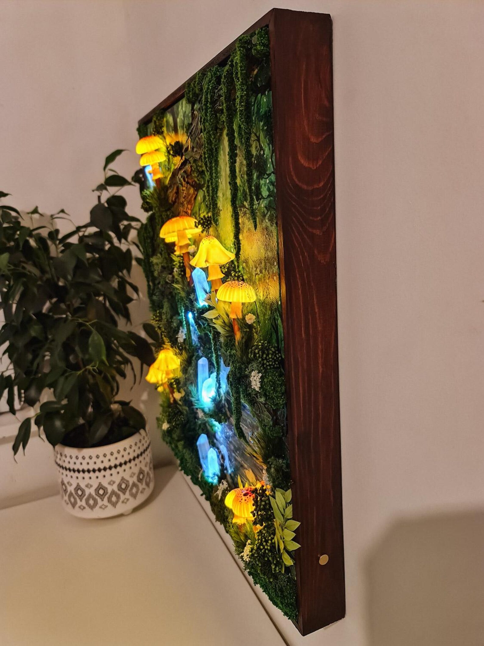 Made-to-Order 3D LED Mushroom Wall Lamp – Wireless USB Rechargeable Fantasy Forest Art & Bedroom Decor