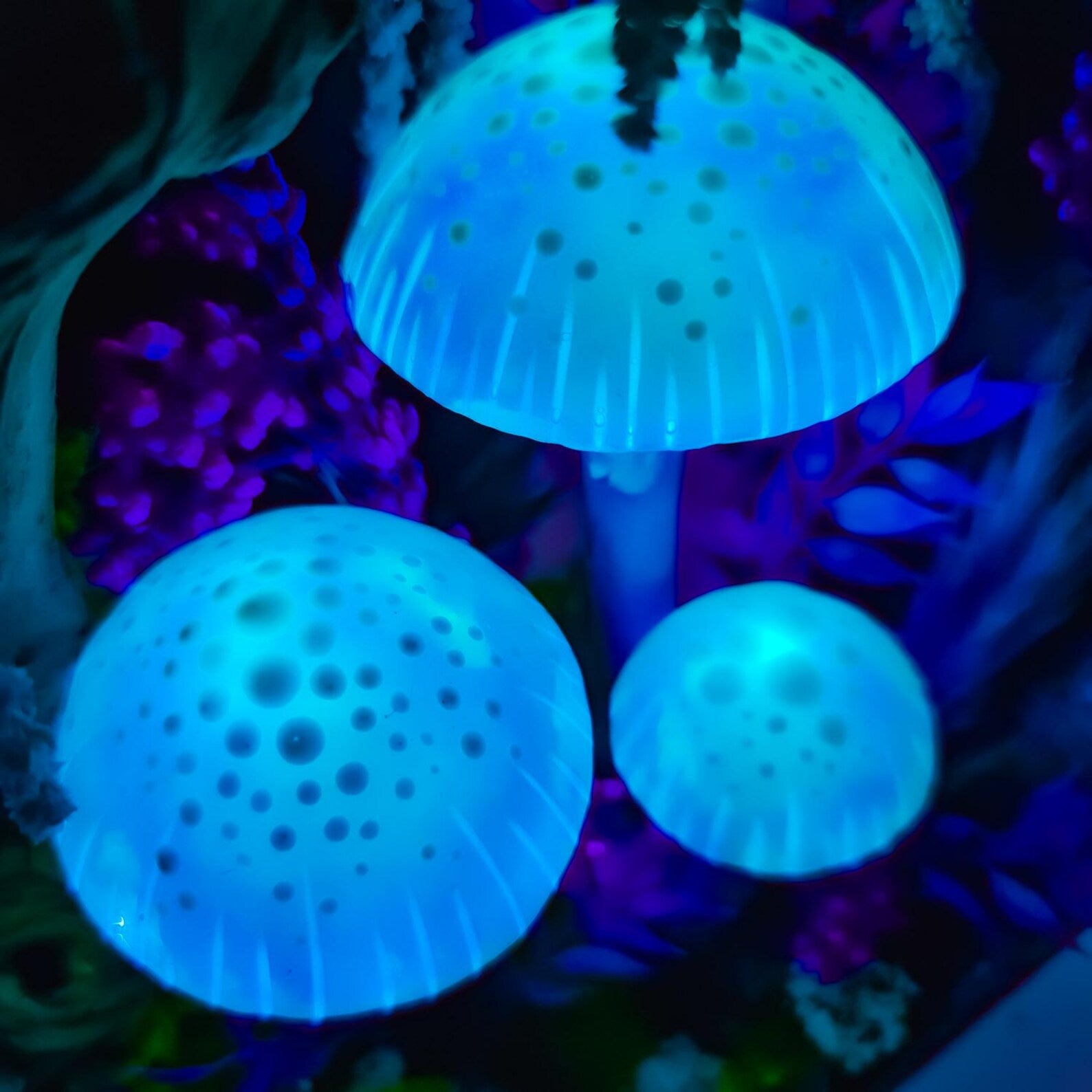 Handmade Large Amanita Mushroom Wall Lamp – Glowing LED Fairy Night Light | Enchanted Cottagecore Room Décor